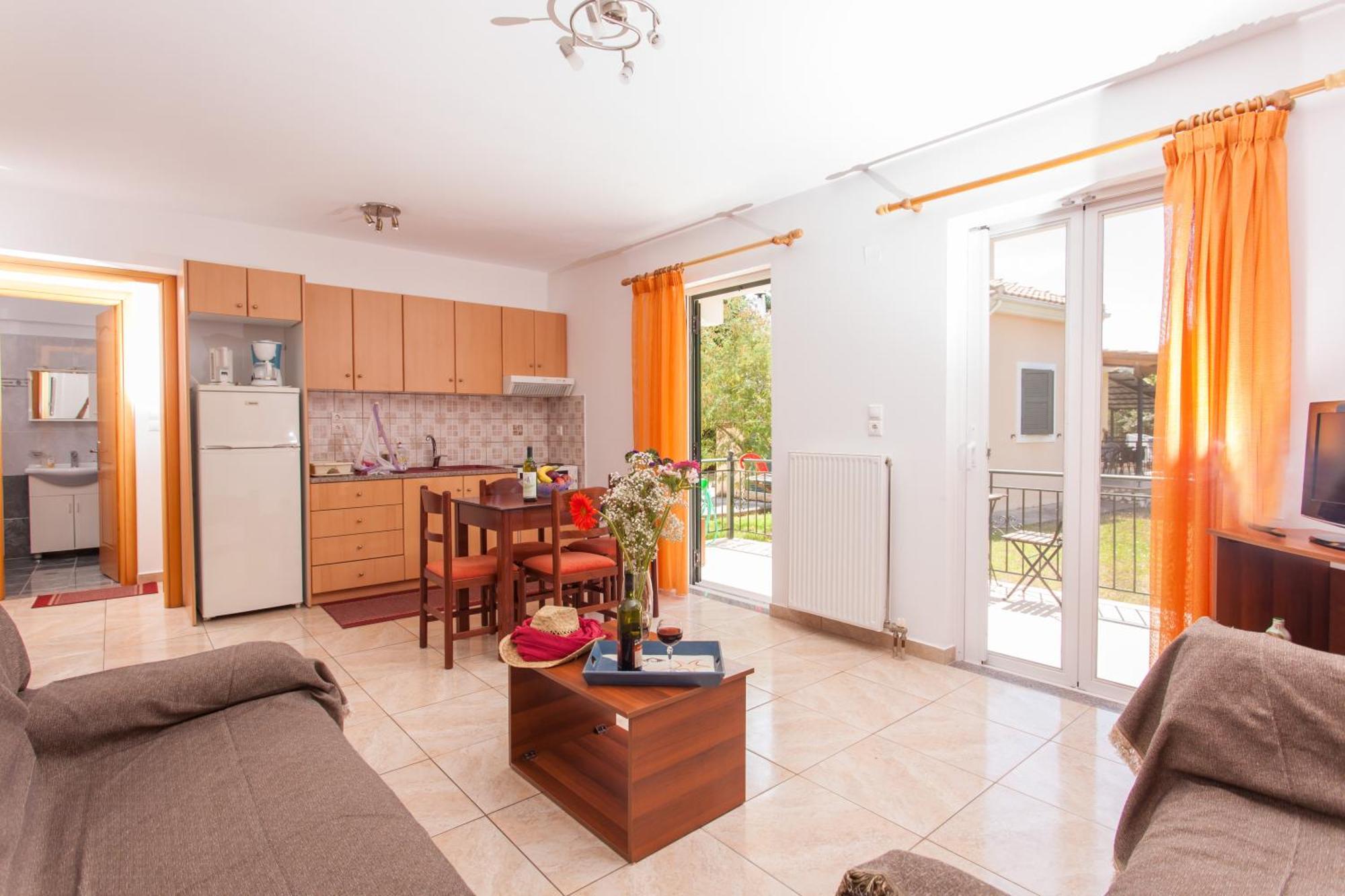 Cozy Apartments In City'S Suburbs Lefkada City ภายนอก รูปภาพ